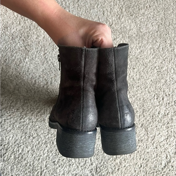 Naot Wander Size 37 / 6 Grey Suede Nubuck Comfort Double Zip Ankle Boots - Picture 3 of 7